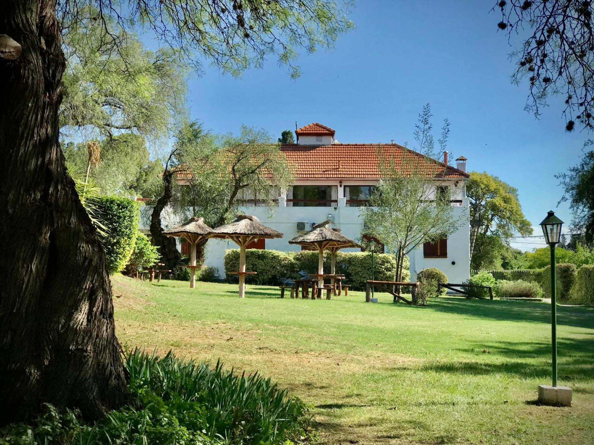 Hotel De Los Cesares Merlo Exteriör bild
